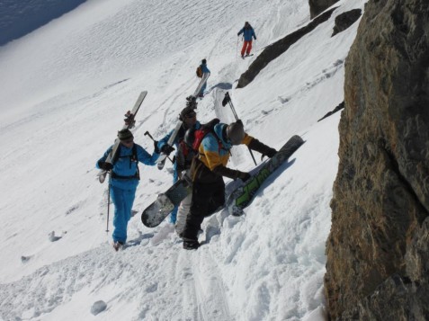 Snowboarder climb