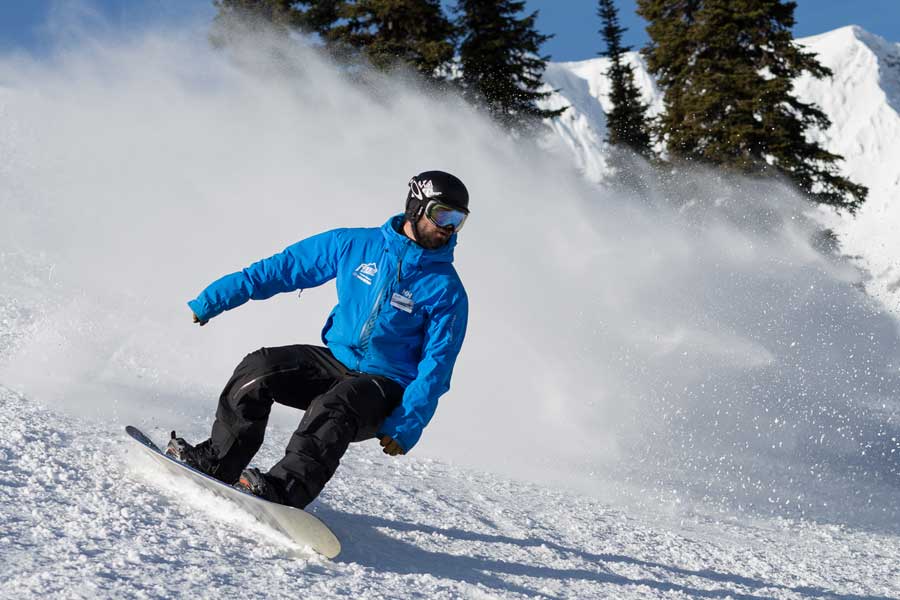 Heel edge turn, testing the board's edge grip.