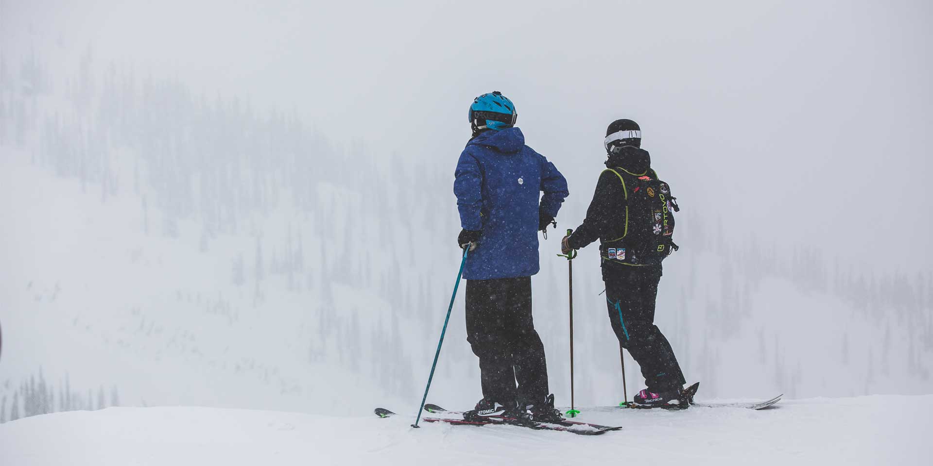 Skiers-in-cloud-fernie.jpg